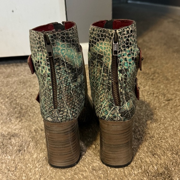 Freebird - Picture 3 of 7